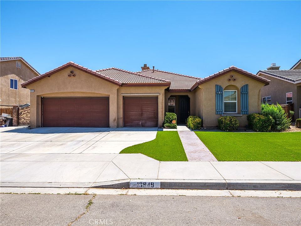 1st image of 13949 Camino Lindo St