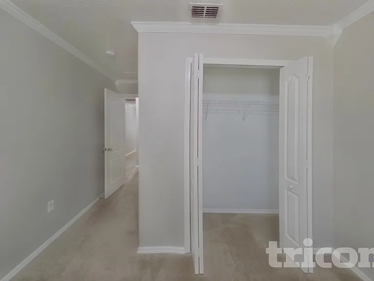 11931 Alexandra Dr — Photo 11