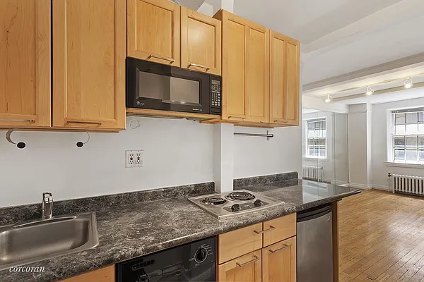 Rented by Corcoran | media 10