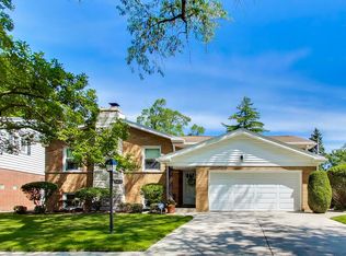 1012 Bonita Dr, Park Ridge, IL 60068