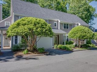 22 Pond Ln #22, Burlington, MA 01803