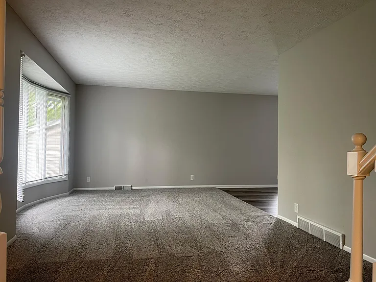 1117 Coach Rd — Photo 3