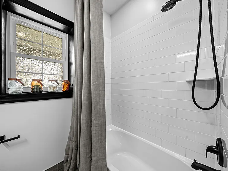 3803 Estel Rd — Photo 32