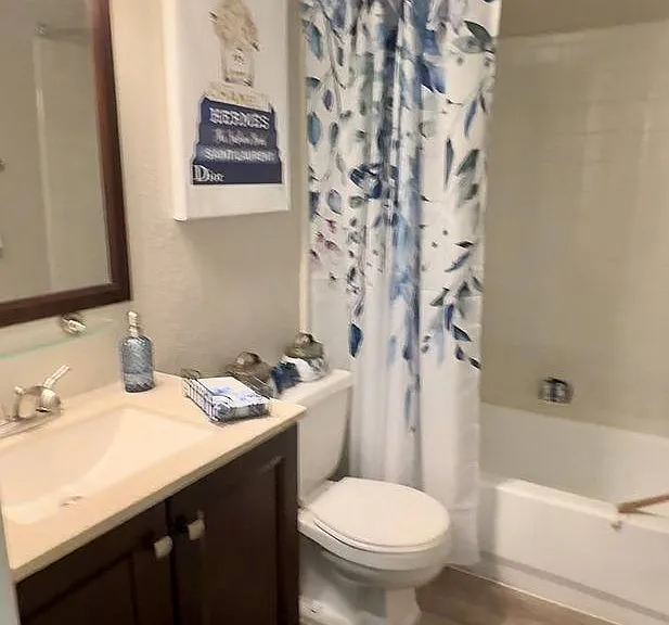 2037 Phillippe Pkwy — Photo 9