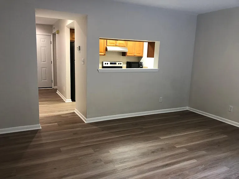 3884 Staffordshire Ln — Photo 18