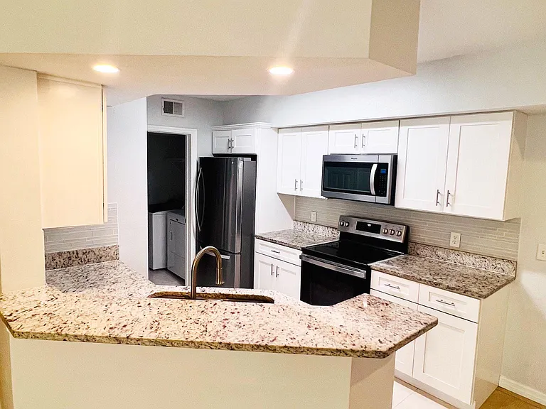 713 Crest Pines Dr #217 — Photo 1
