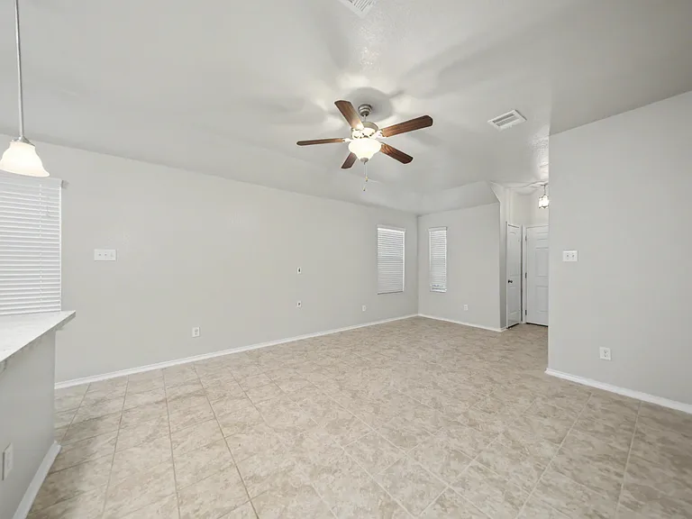 244 Circle Way — Photo 11