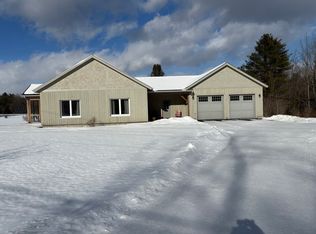 378 Clay Hill Rd, Hartland, VT 05048