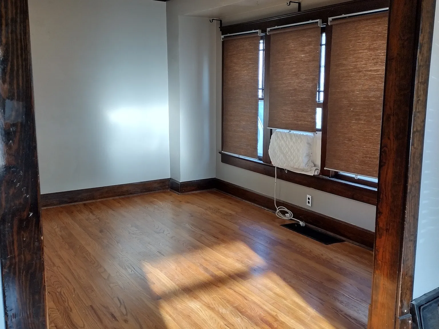 2 bed, 1012 sqft, $1,500 — Photo 2