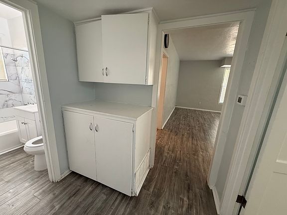 3rd image of 329 S Richmond Rd APT B