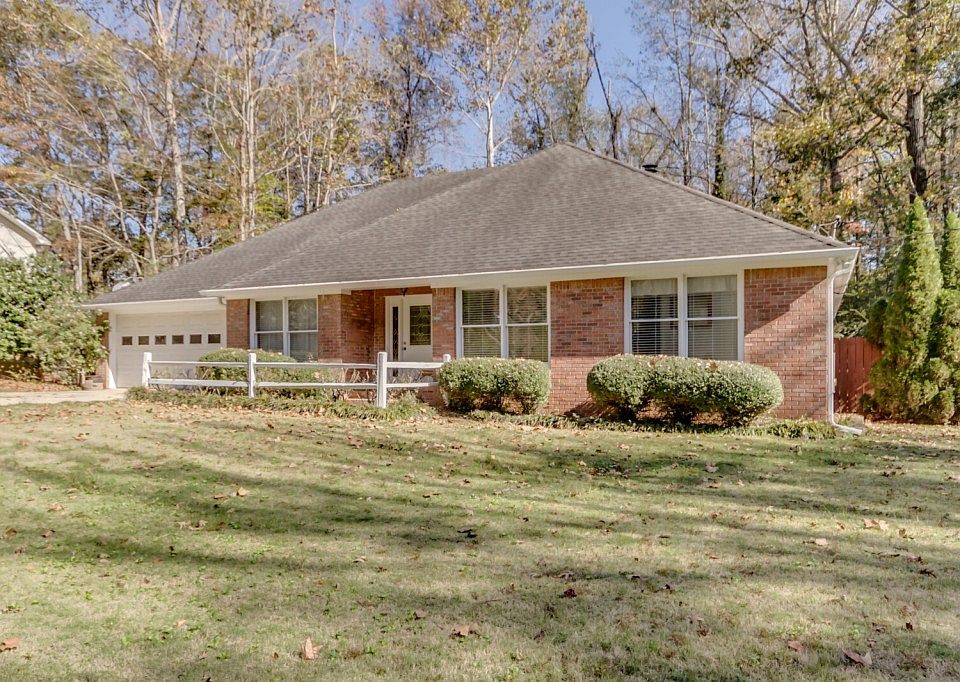 1st image of 4626 Woodvale Dr