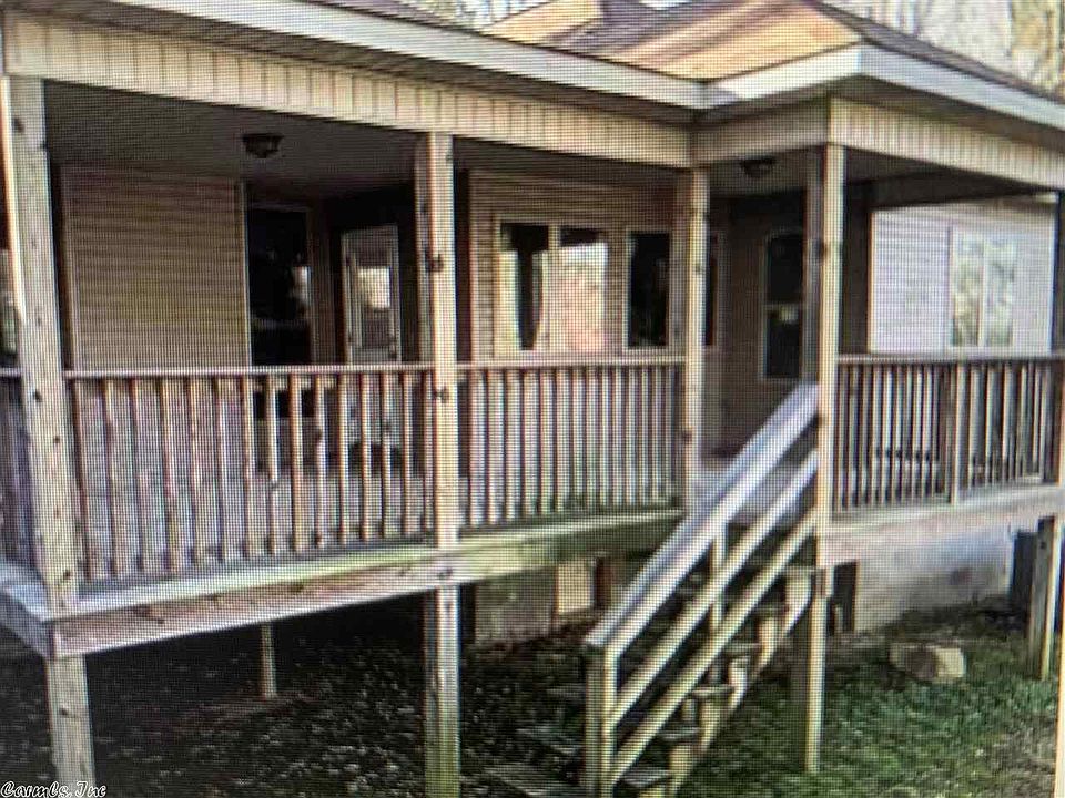 2nd image of 14 Old Castle Dr