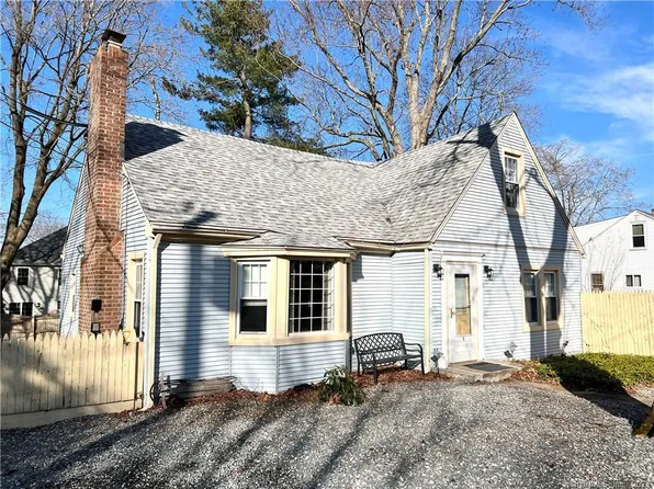 1 Randall Place, Portland, CT 06480