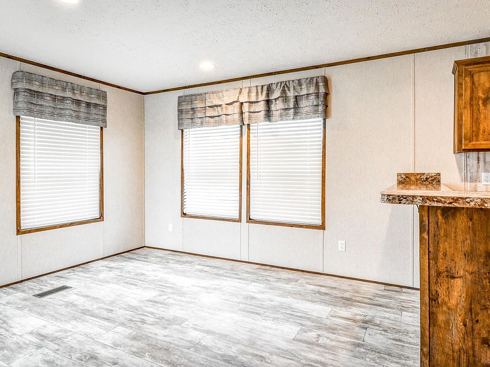 1st image of 300 Goodlett Dr