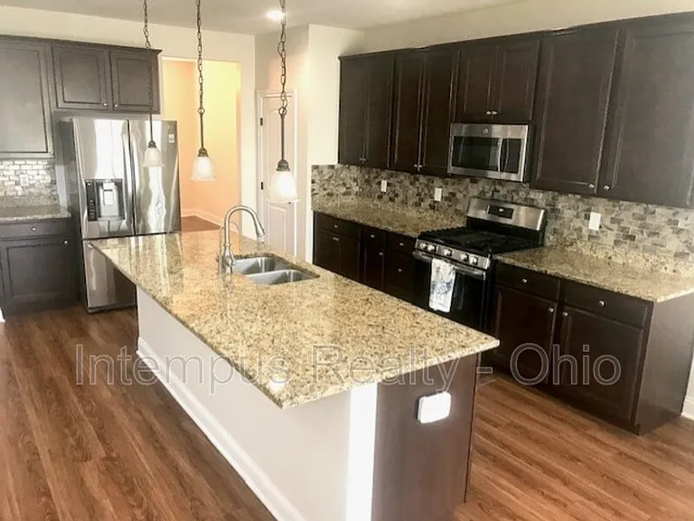 9390 Woodbine Way — Photo 16