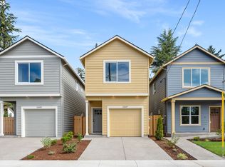 12607 NE Holladay Pl, Portland, OR 97230