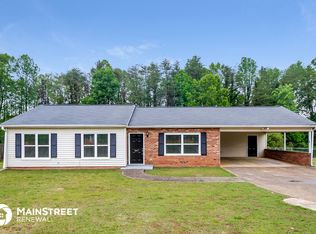 897 Old Hollow Rd, Winston Salem, NC 27105