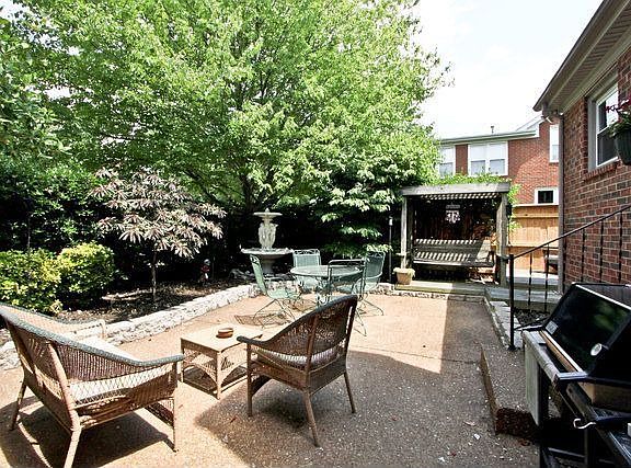 Enjoy the wonderful private courtyard