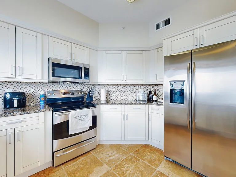 2801 Hill St #601 — Photo 32