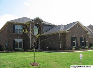 5 Hawthorn Heights Blvd, Huntsville, AL 35824