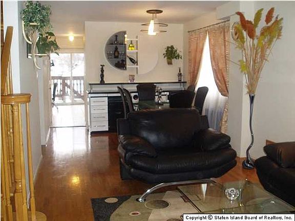2nd image of 749 Patterson Ave