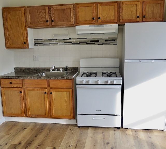 1st image of 4340 S Drexel Blvd #126