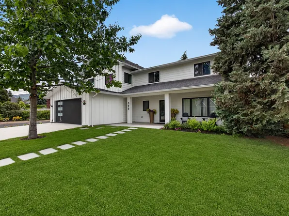 599 Sherwood Rd, Kelowna, BC V1W 1E6