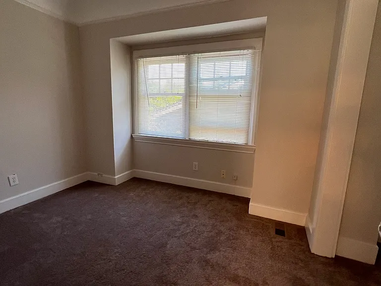 209 Sunnyside Ave — Photo 15