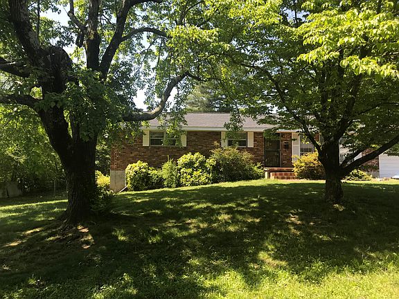2nd image of 6212 Laguana Dr