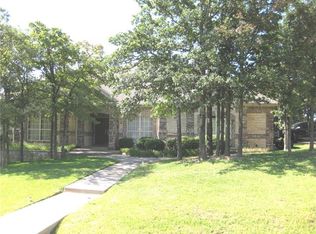 3400 Oak Leaf Dr, Burleson, TX 76028