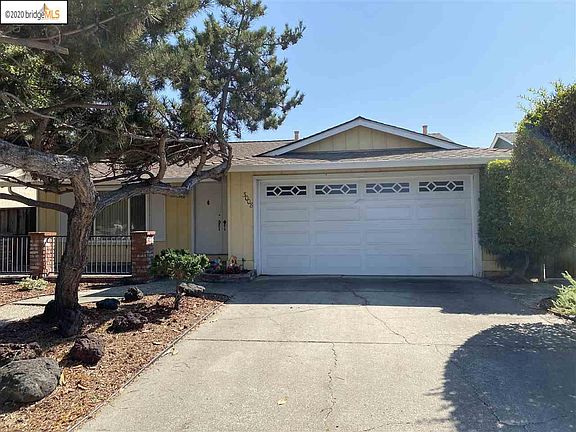 3rd image of 3008 San Andreas Dr