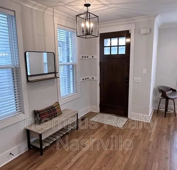 928 Southside Pl — Photo 5