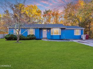 20 Jeanette Street, Bayville, NJ 08721