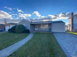 1867 Lincoln Ave, East Meadow, NY 11554