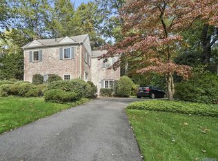 79 Erledon Rd, Tenafly, NJ 07670
