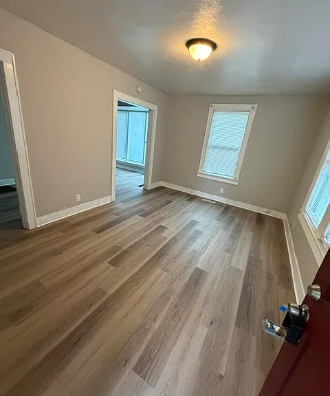 4021 Gary Dr — Photo 6