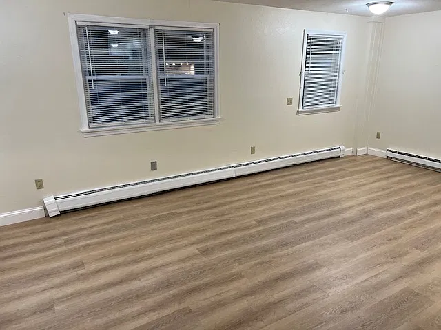 2 bed, 400 sqft, $1,400 — Photo 4