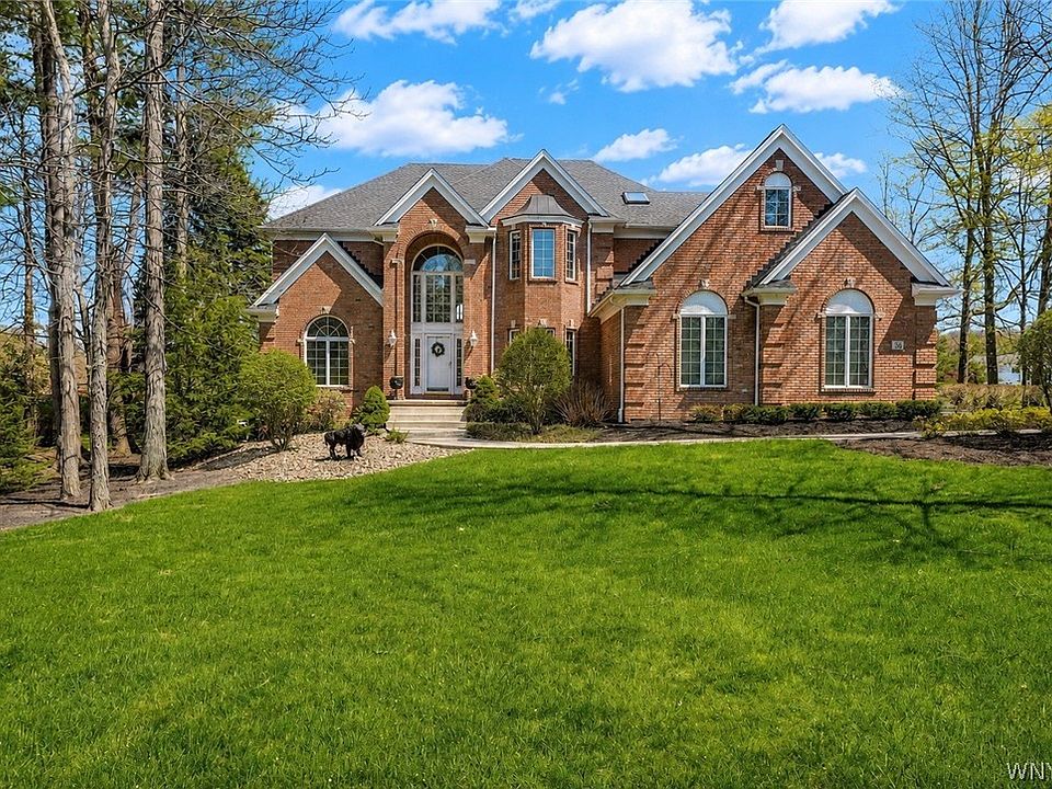 1st image of 36 Lakeridge Dr