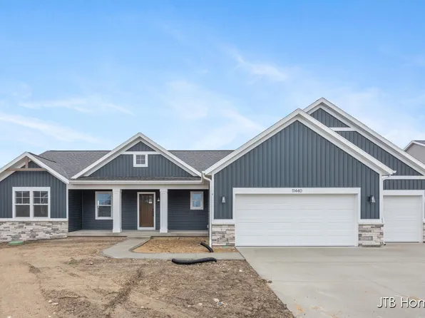 11440 Shoreline Dr #110, Allendale, MI 49401