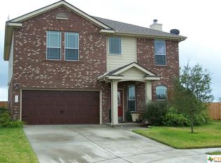 203 Boulder Ridge Dr, Cuero, TX 77954