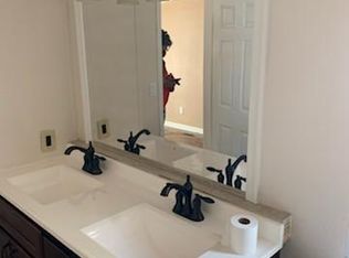 1521 Obannon Dr, Raeford, NC 28376