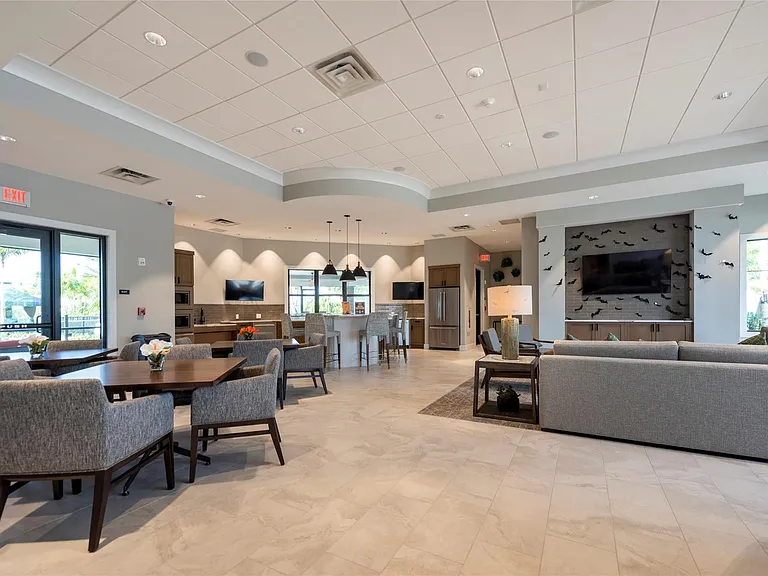 4412 Silverwood Ln S — Photo 30