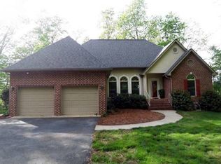 52 Hickory Woods Rd, Fishersville, VA 22939