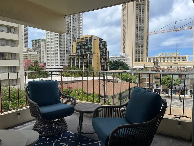 222 Kaiulani Ave #Penthouse 1-601 — Photo 7