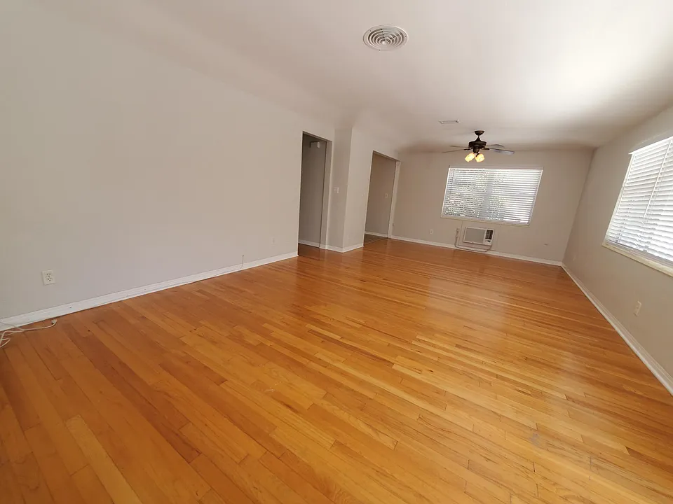 601 Monterey Blvd NE #5