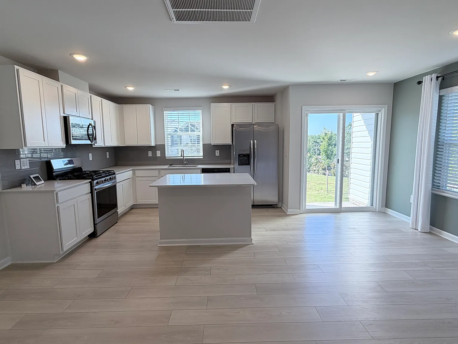 100 Luzu Way — Photo 4