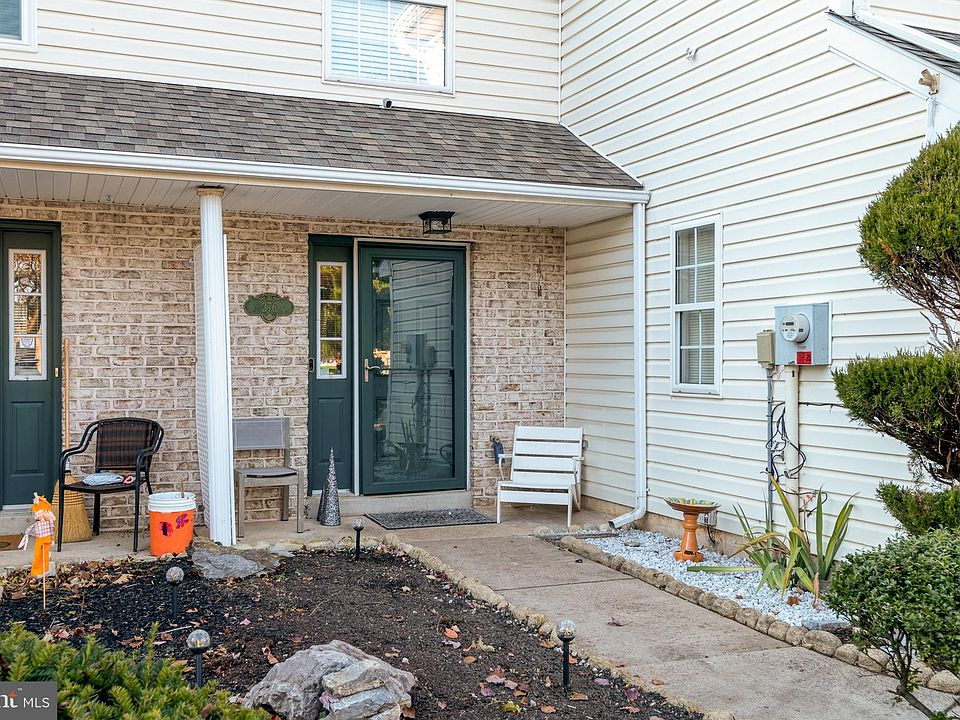 376 Farmview Ln, Mount Joy, PA 17552 Zillow