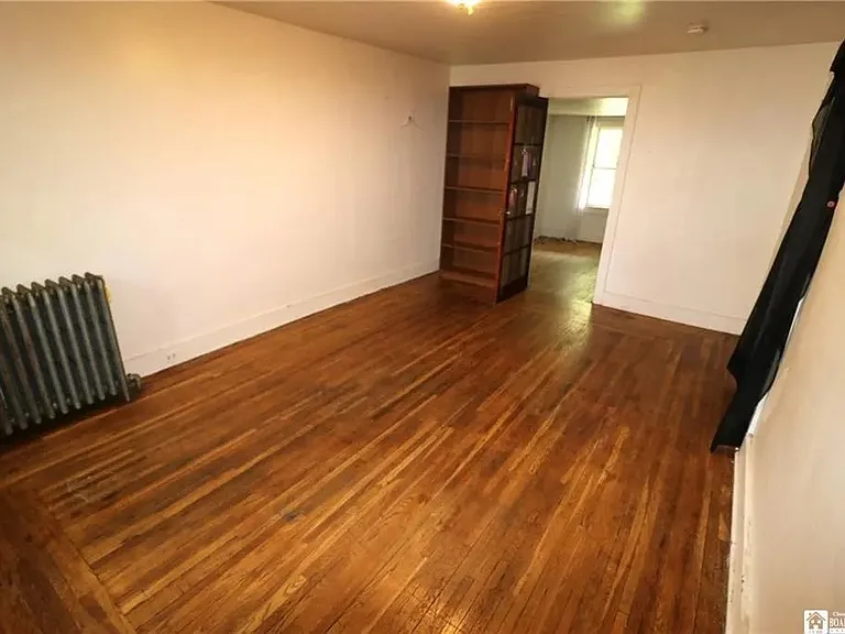 506 Main St #1 — Photo 4