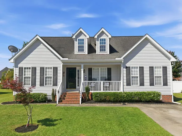 1204 Quarterpath Drive, Winterville, NC 28590