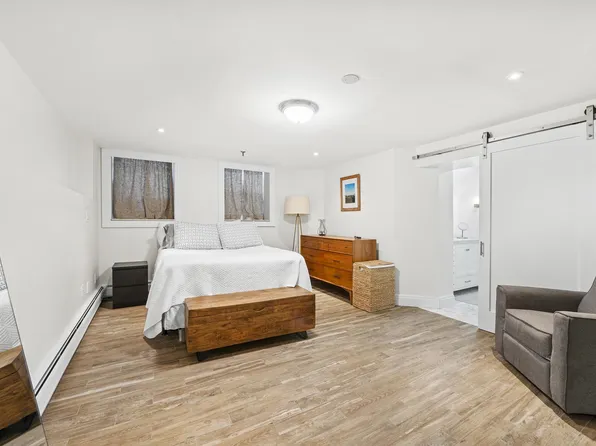 54 Magnolia Avenue image 8 of 17